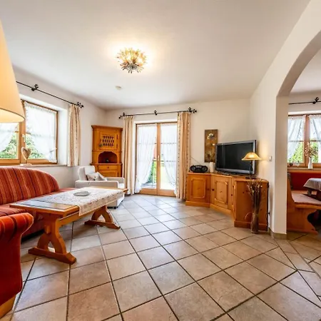 Haus Lara - 1 * Wallgau